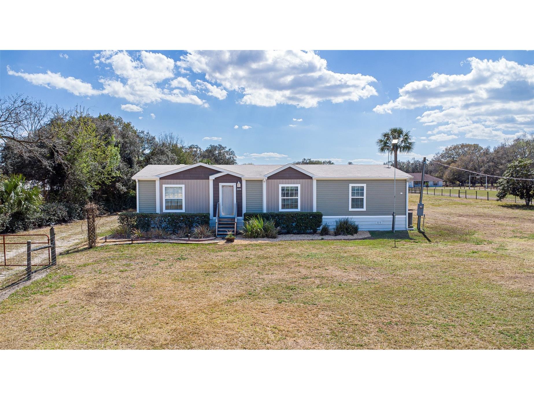 26444 County Road 44a Eustis FL 32736 O6375403 image1