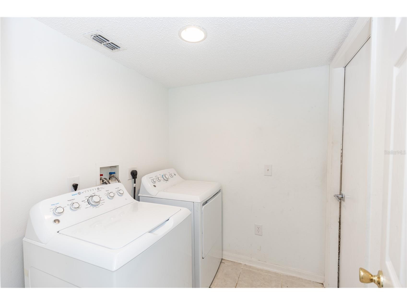 2645 Coachman Drive Deltona FL 32738 O6279366 image8