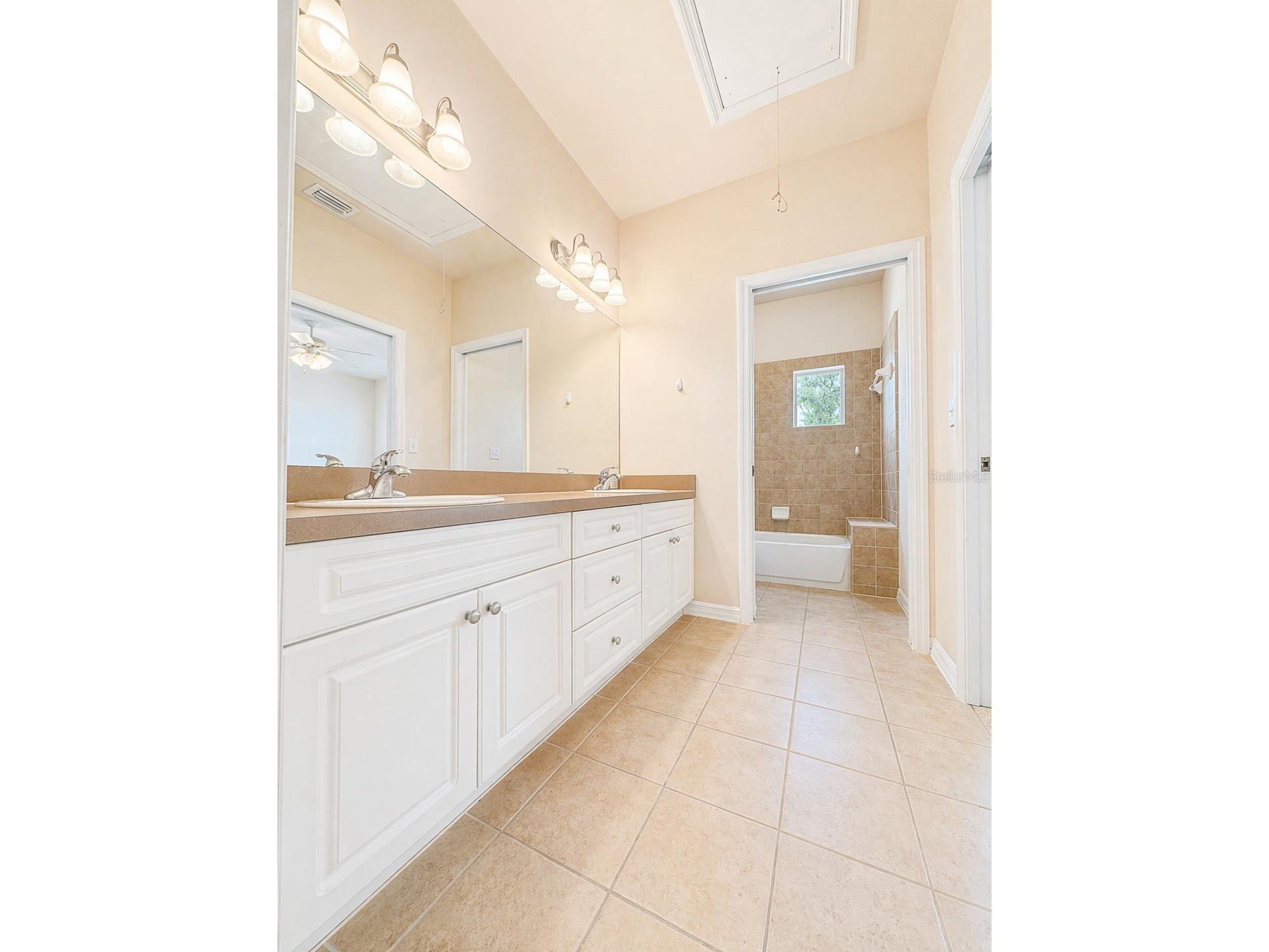 2646 SW 87th Way Gainesville FL 32608 GC539683 image17