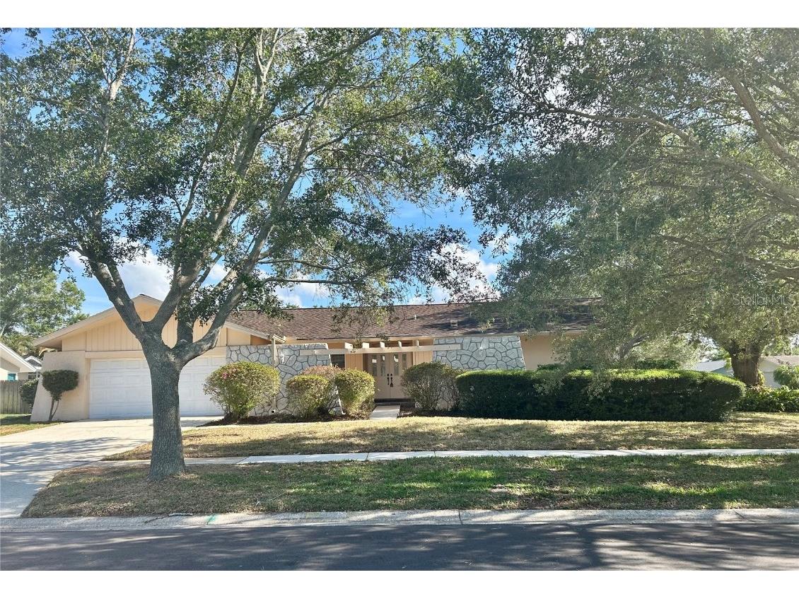 2647 Clubhouse Dr N Clearwater FL 33761 U8199338 image1