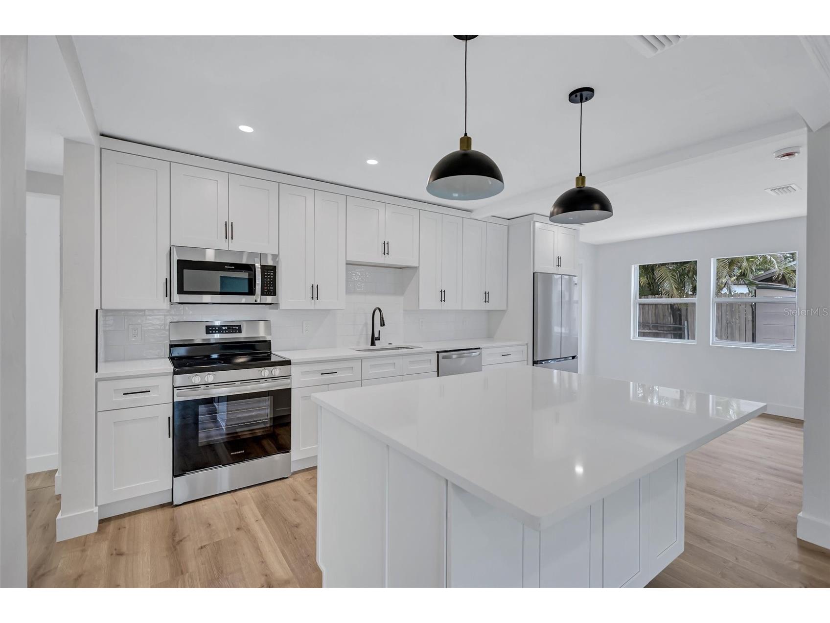 2647 Sydelle Street Sarasota FL 34237 A4695270 image10