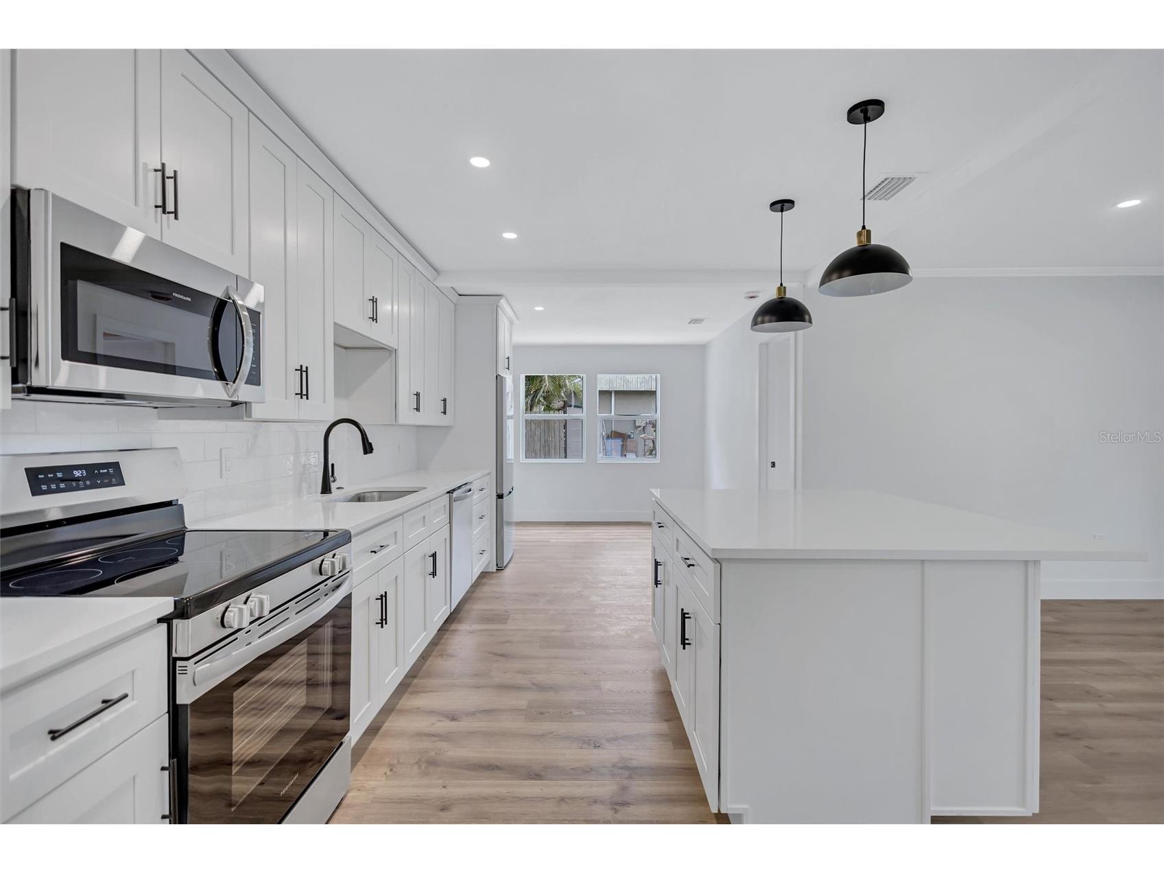 2647 Sydelle Street Sarasota FL 34237 A4695270 image12