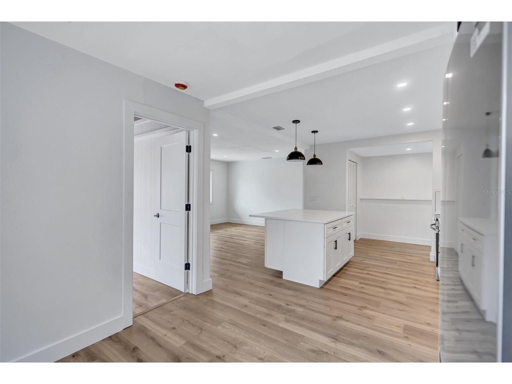 2647 Sydelle Street Sarasota FL 34237 A4695270 image16