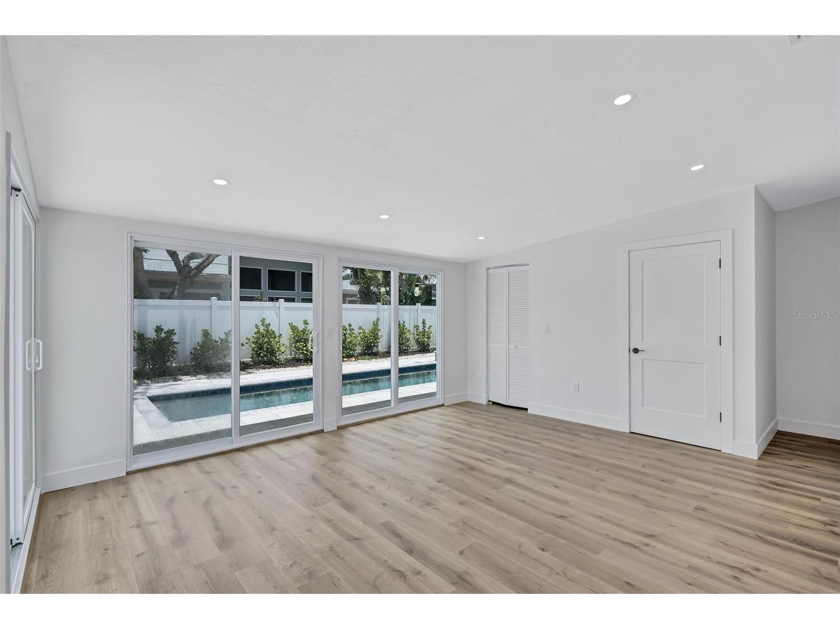 2647 Sydelle Street Sarasota FL 34237 A4695270 image27