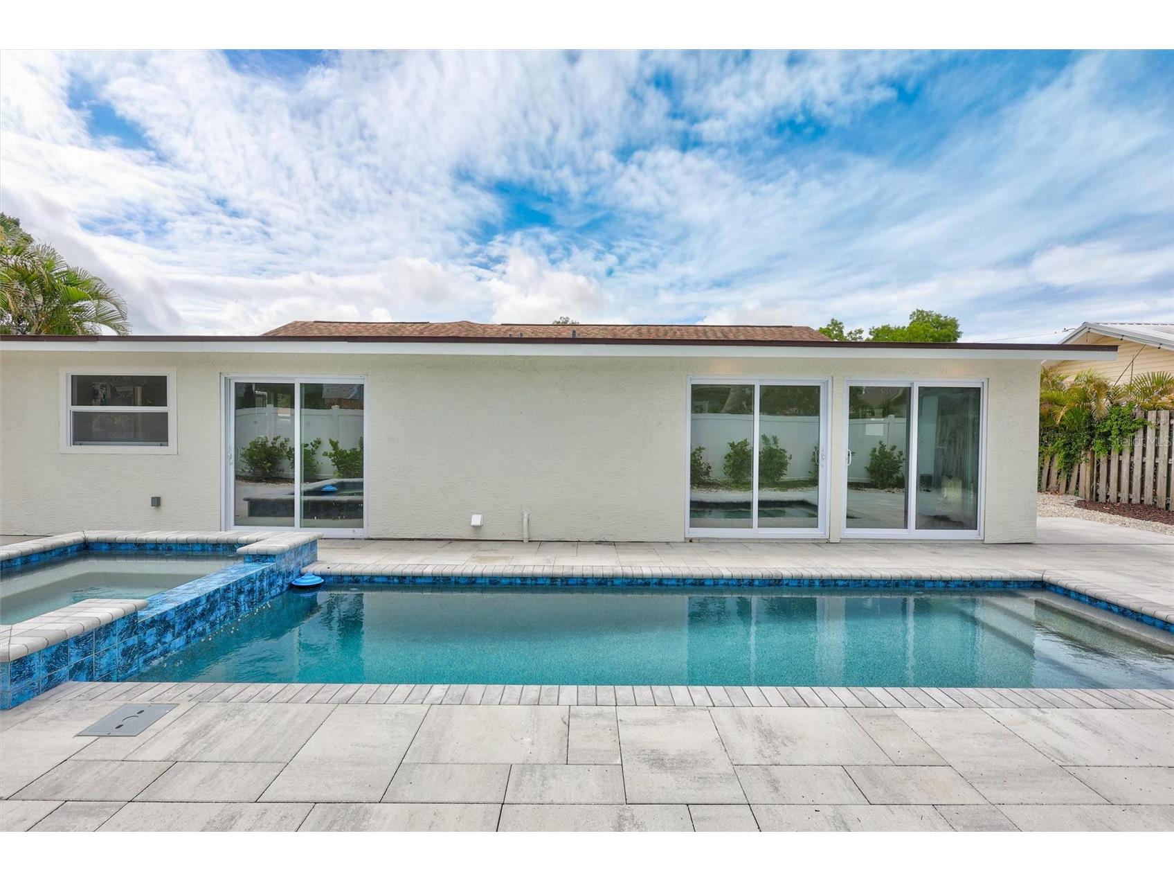 2647 Sydelle Street Sarasota FL 34237 A4695270 image43