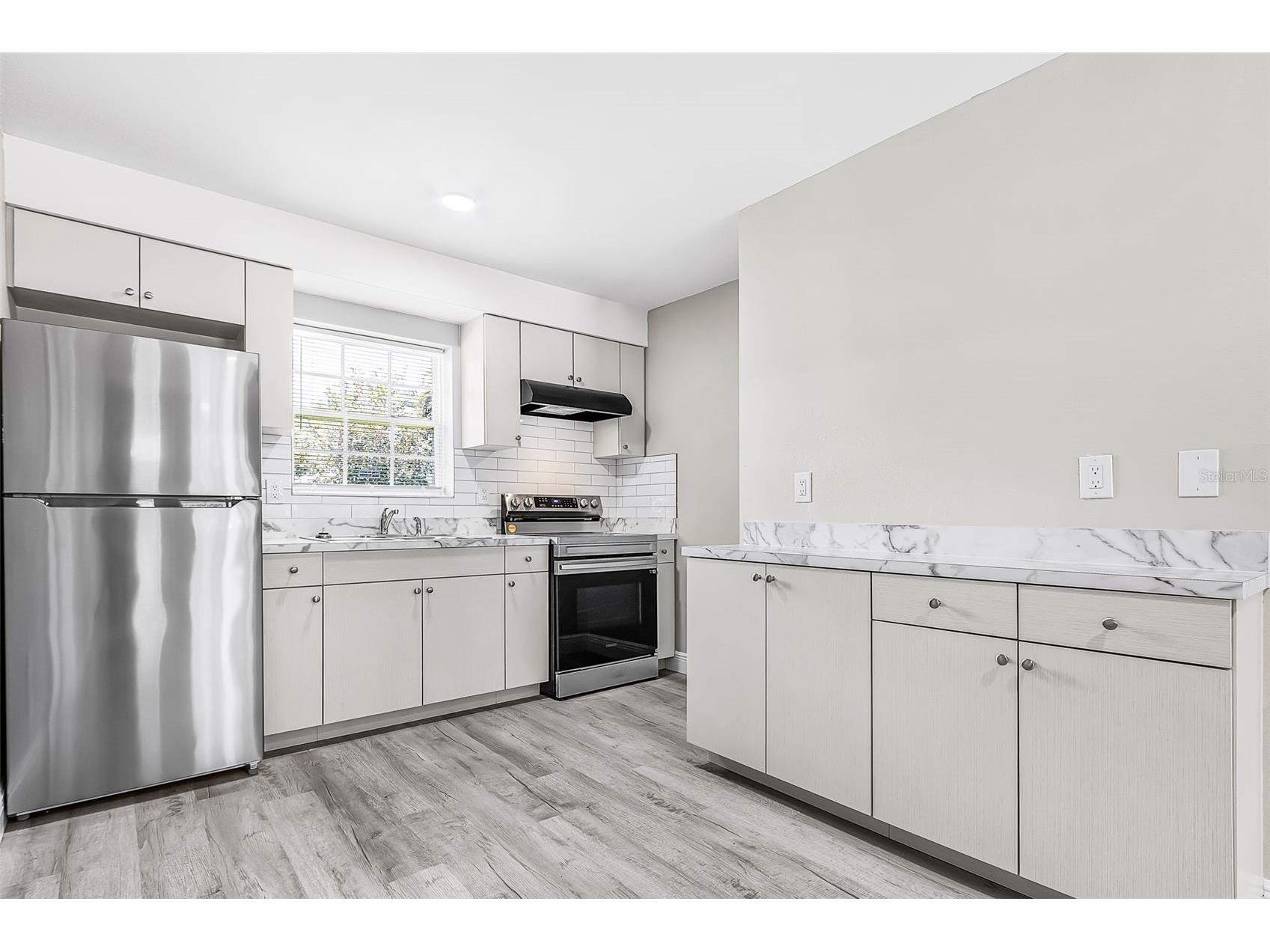 2648 Michigan Avenue Fort Myers FL 33916 C7526303 image9