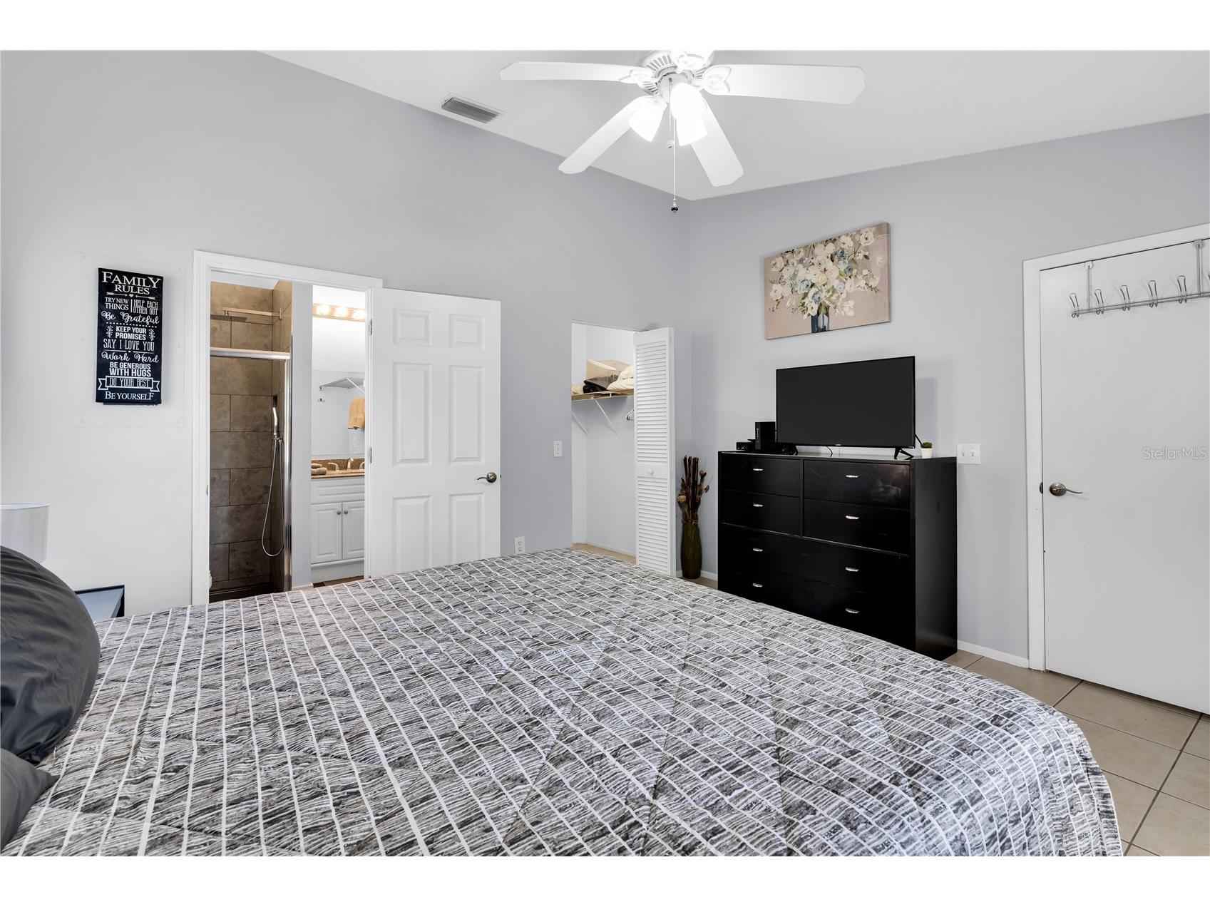 2648 Nassau Street Sarasota FL 34231 A4684827 image13