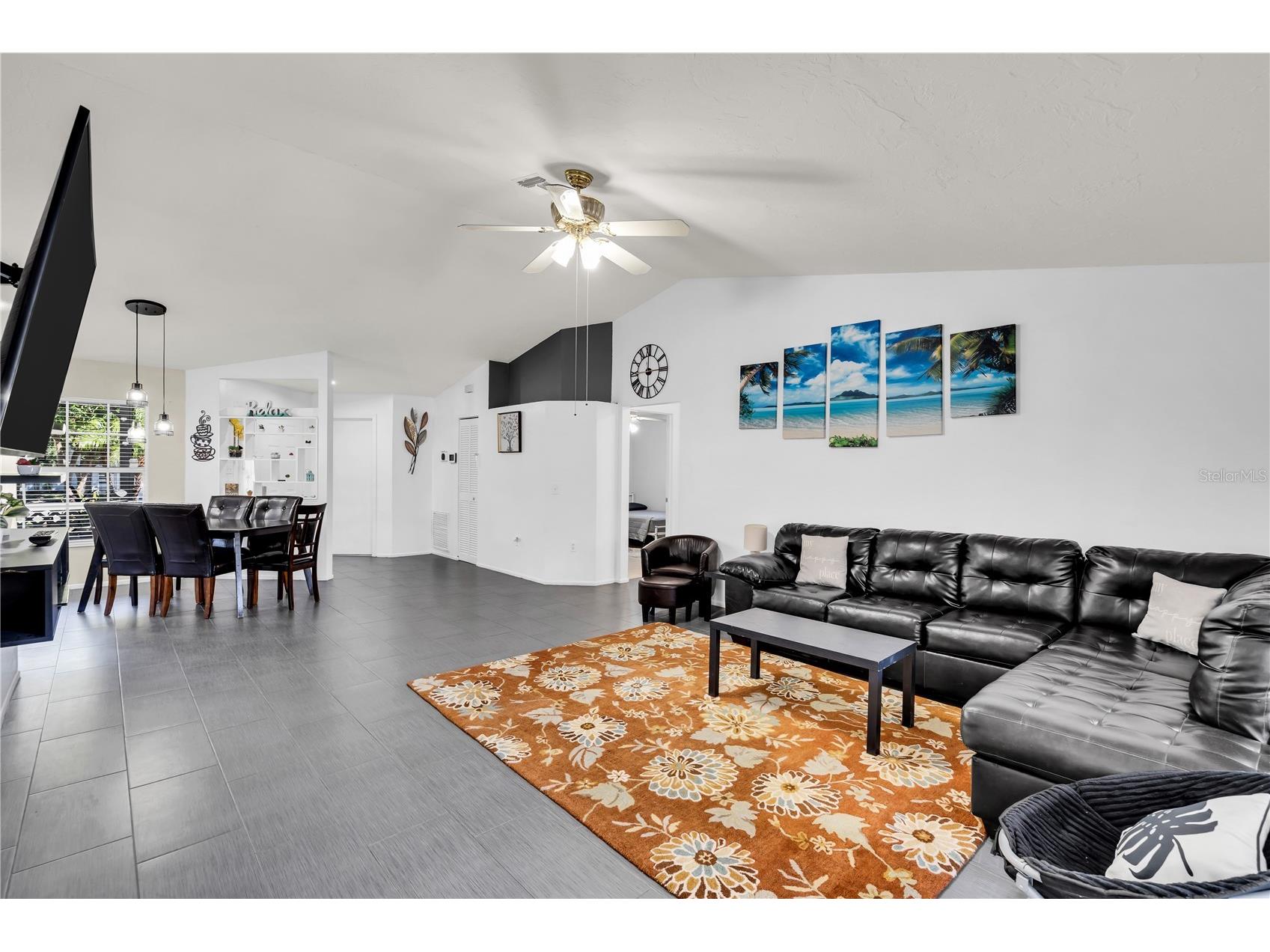 2648 Nassau Street Sarasota FL 34231 A4684827 image2