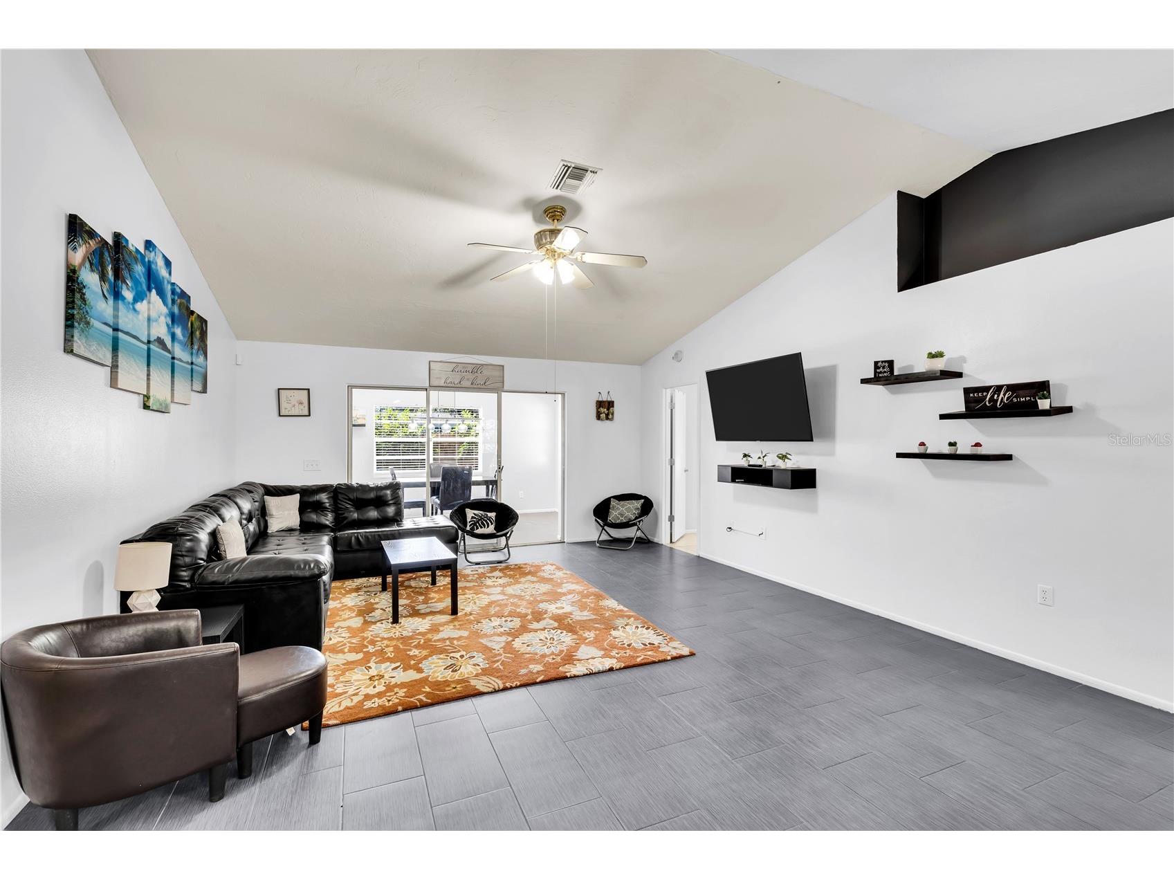 2648 Nassau Street Sarasota FL 34231 A4684827 image5