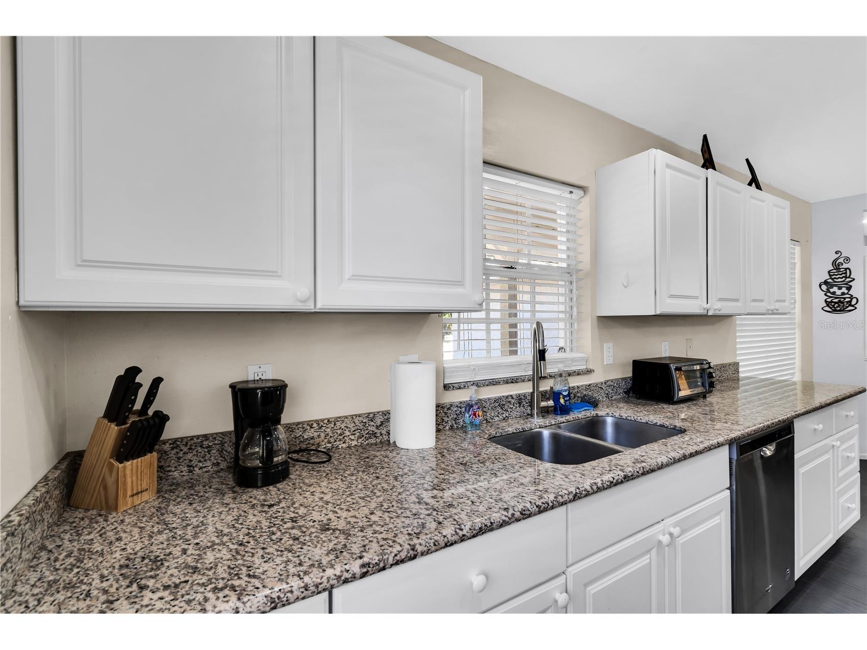 2648 Nassau Street Sarasota FL 34231 A4684827 image9