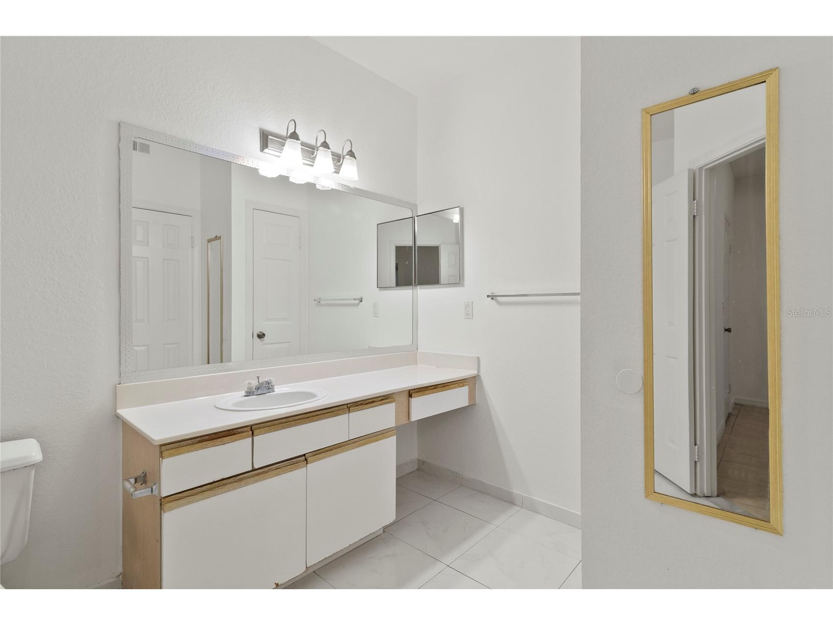 2648 Robert Trent Jones Drive #223 Orlando FL 32835 O6421597 image16