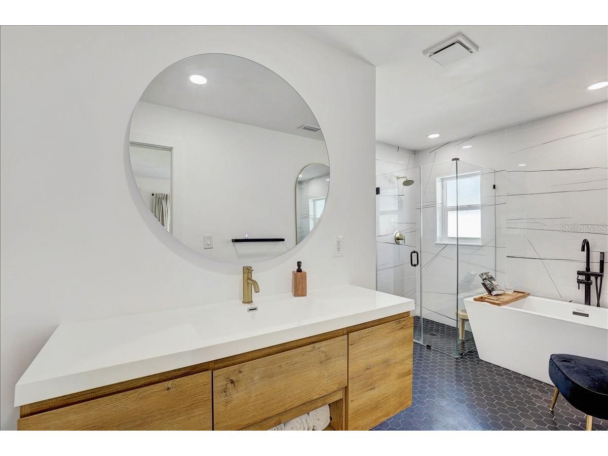 265 96th Avenue N Saint Petersburg FL 33702 - BAY AND GULF TB8431396 image21