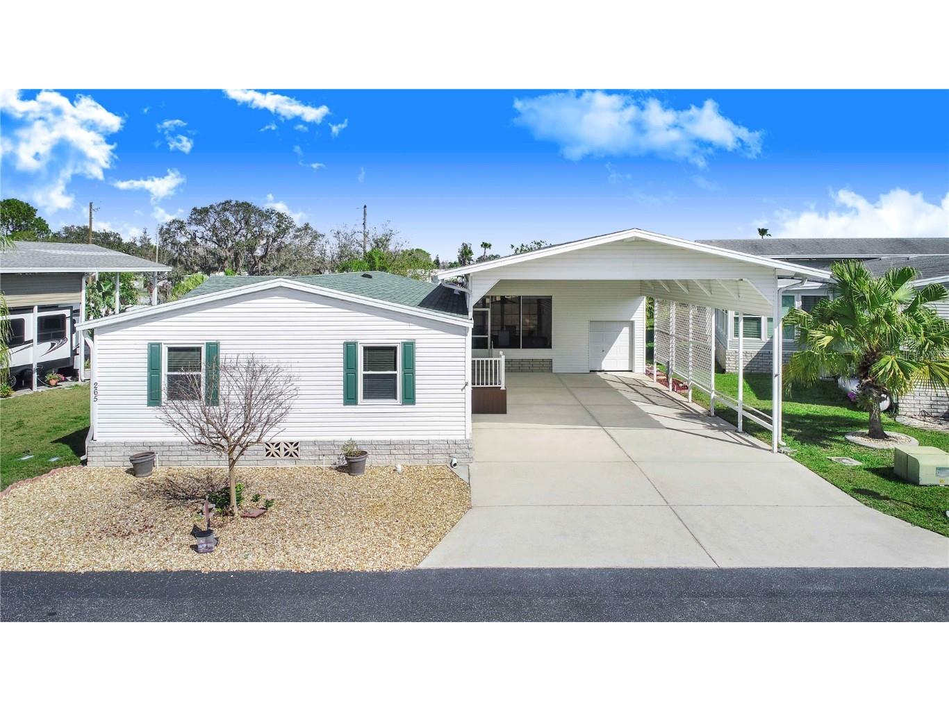 265 Fairway Boulevard Frostproof FL 33843 P4933827 image1