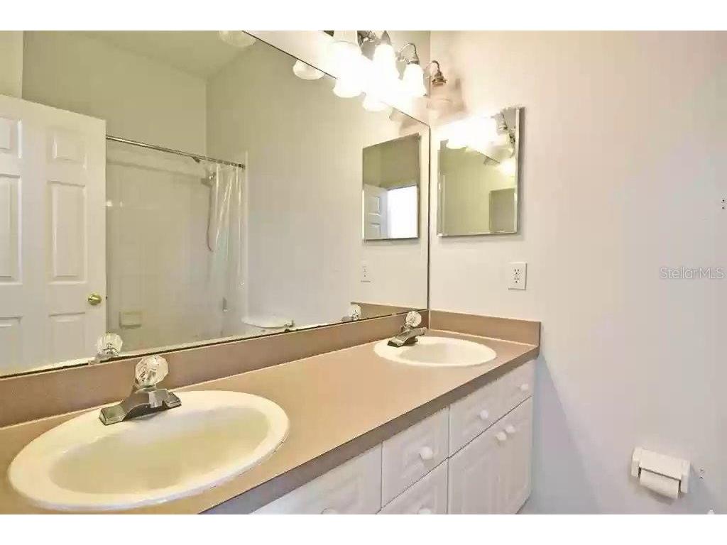 265 Goldenrain Drive #265 Celebration FL 34747 O6413390 image8