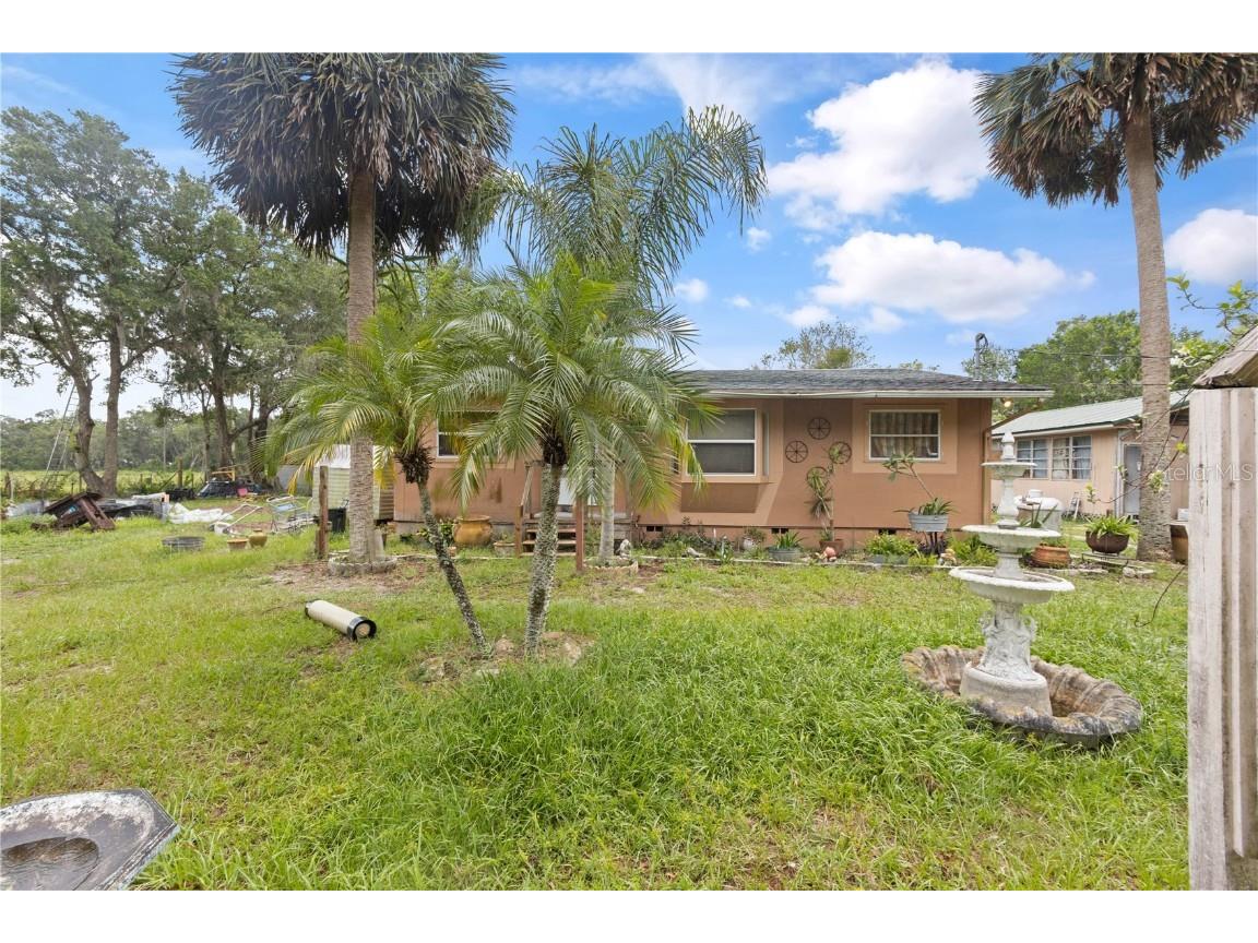 265 Lake Street Osteen FL 32764 O6117490 image1