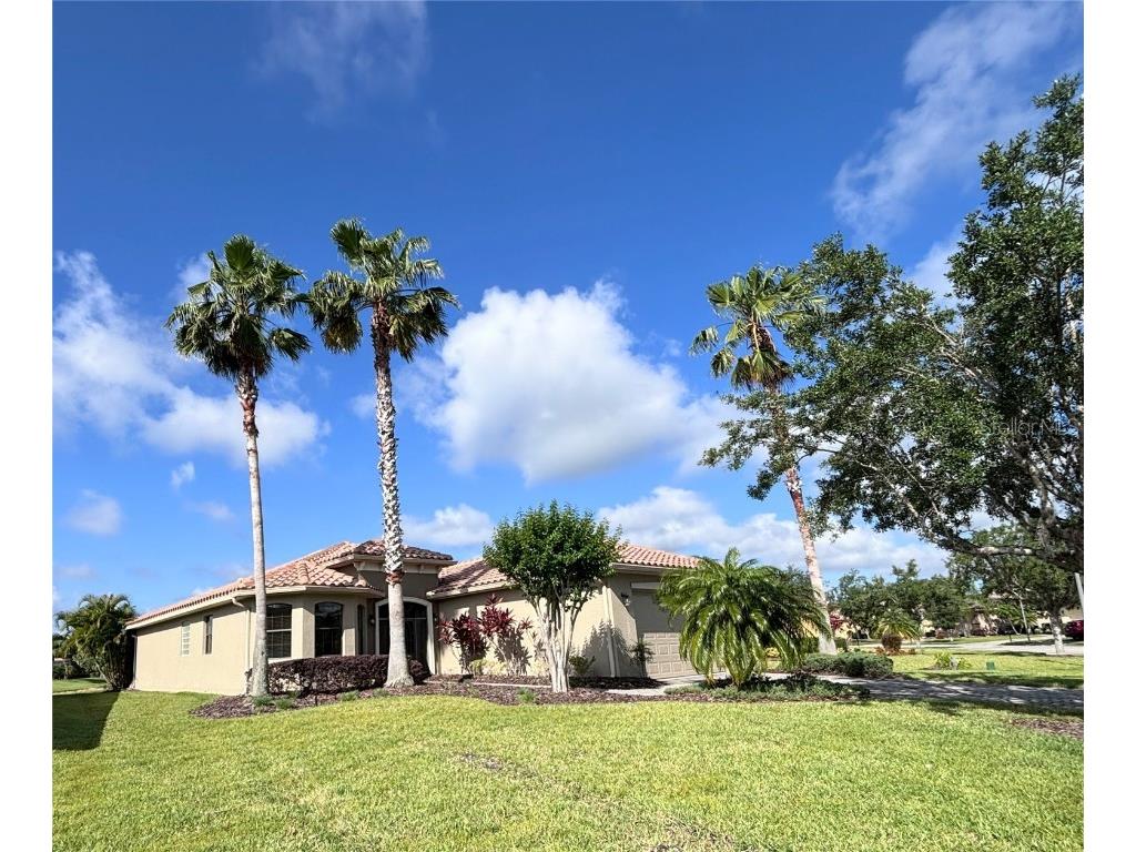 265 Monterey Street Kissimmee FL 34759 - Retention pond S5104017 image1