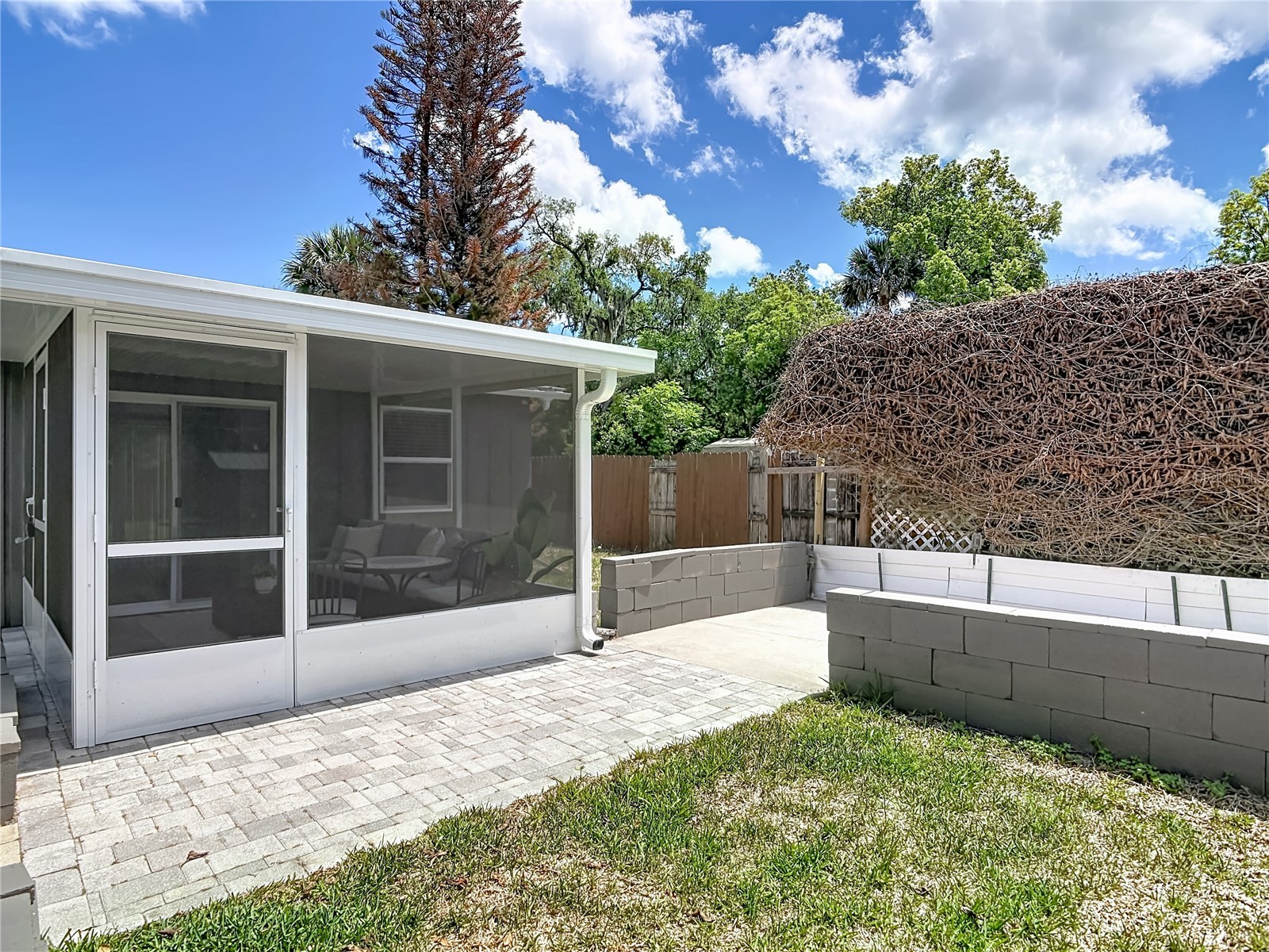 265 Newcomb Street New Smyrna Beach FL 32168 V4948232 image9