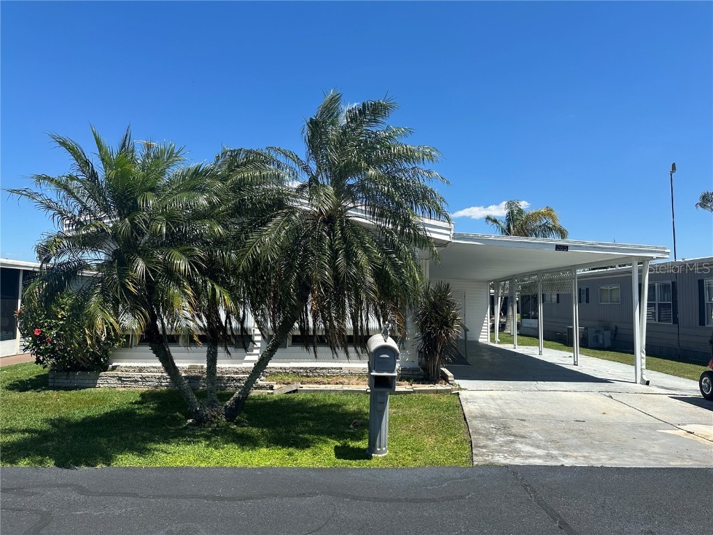 265 Pelican Lane Haines City FL 33844 - MIDDLE LAKE HAMILTON P4930066 image1