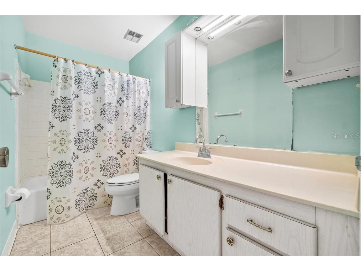 265 SW Lincoln Circle N #2102 Saint Petersburg FL 33703 TB8420112 image12