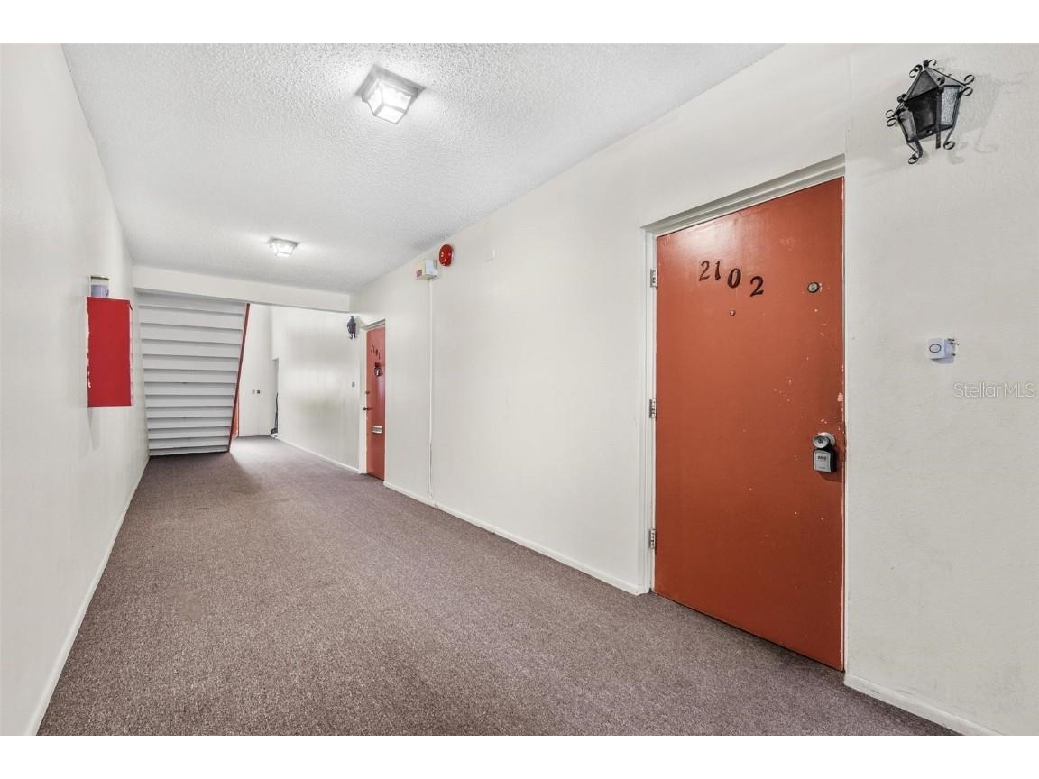 265 SW Lincoln Circle N #2102 Saint Petersburg FL 33703 TB8420112 image17