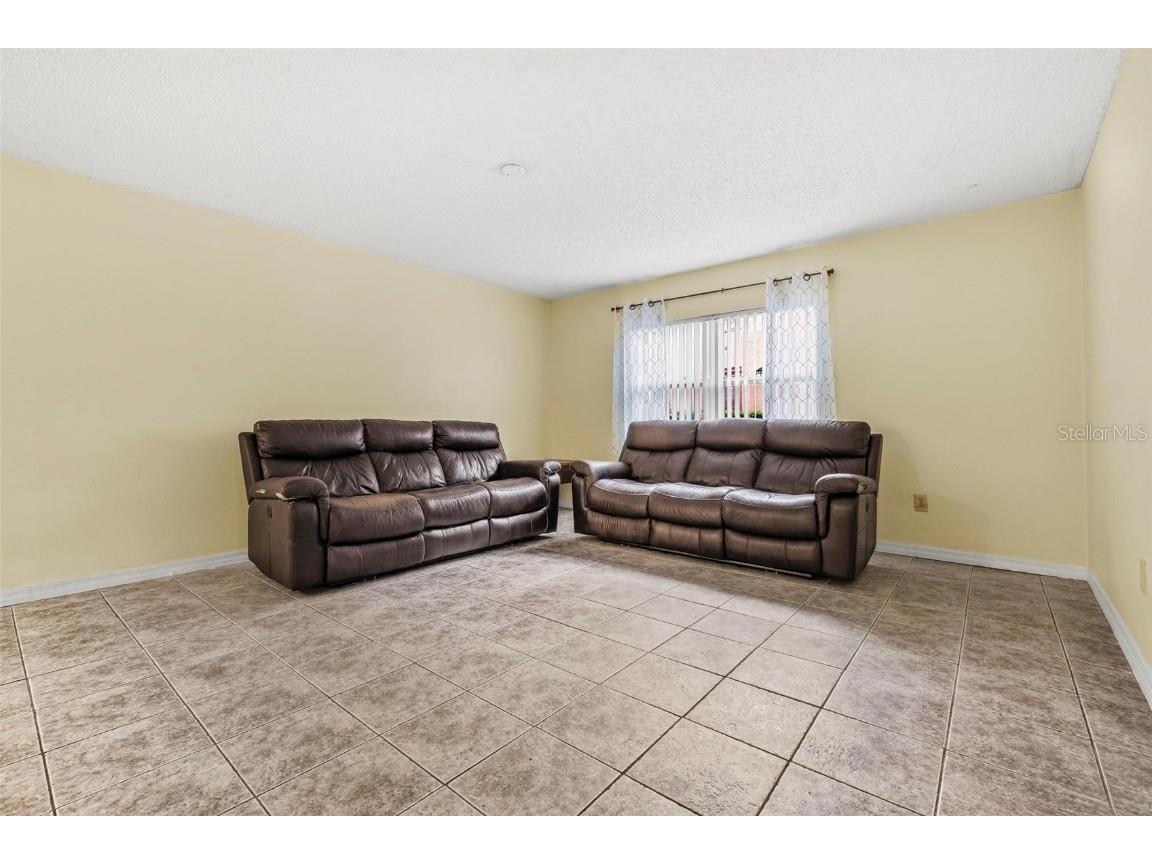 265 SW Lincoln Circle N #2102 Saint Petersburg FL 33703 TB8420112 image5