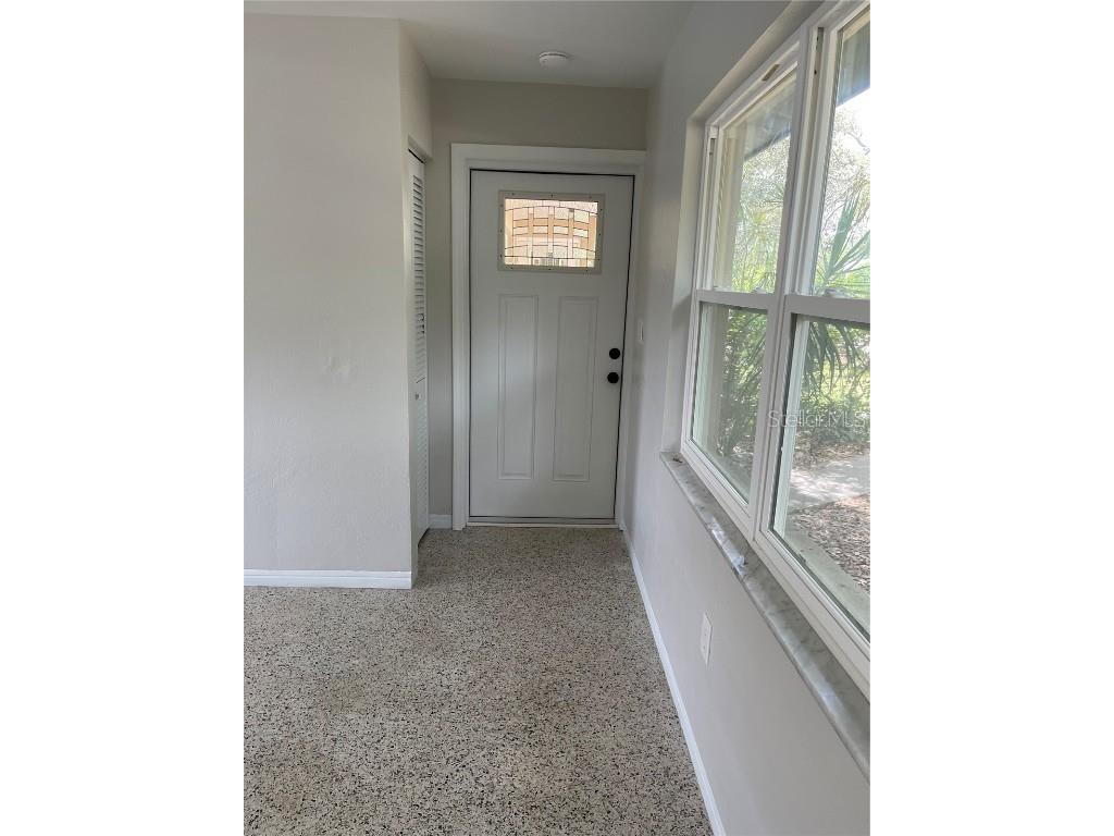 2650 15th Street N Saint Petersburg FL 33704 TB8452462 image2