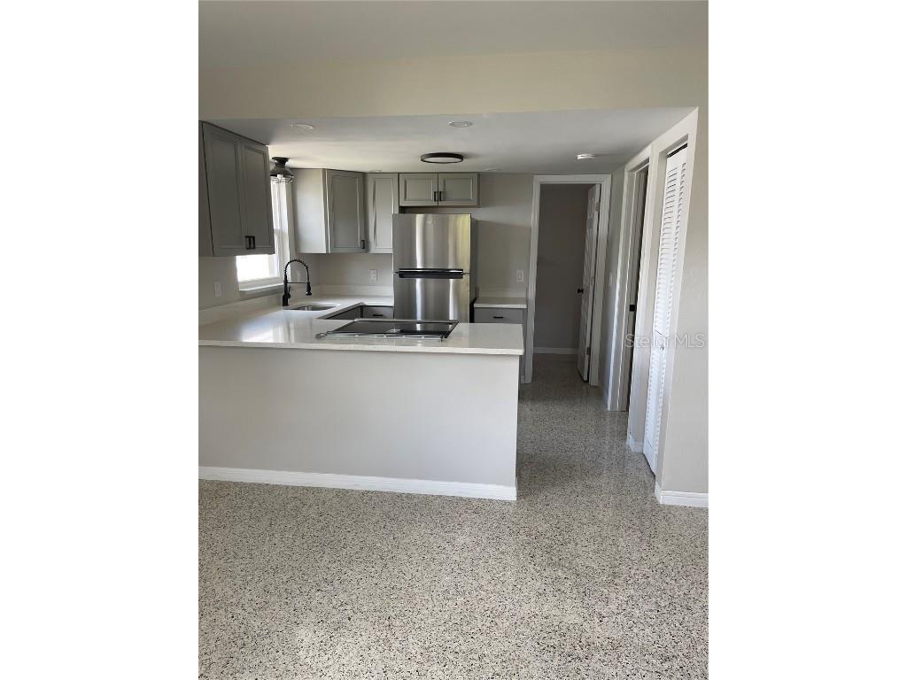 2650 15th Street N Saint Petersburg FL 33704 TB8452462 image4