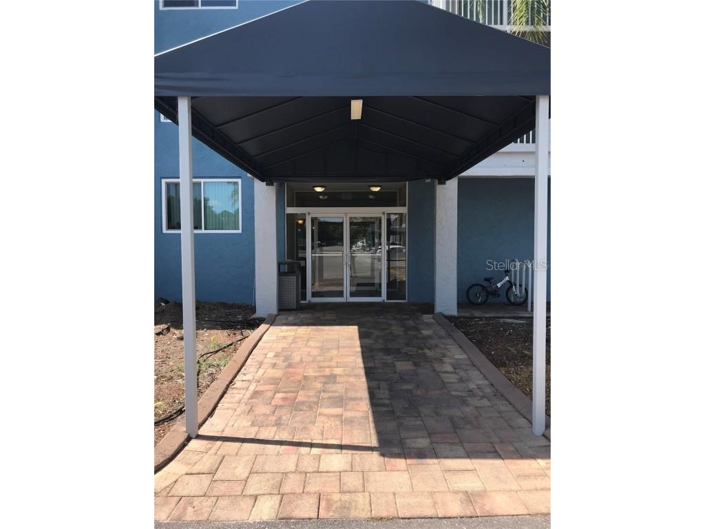 2650 Coconut Bay Lane #521 Sarasota FL 34237 A4672688 image1