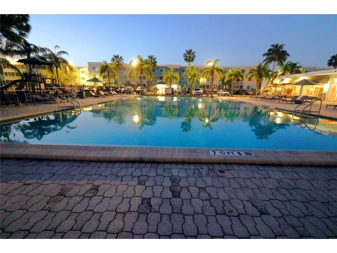 2650 Coconut Bay Lane #521 Sarasota FL 34237 A4672688 image27