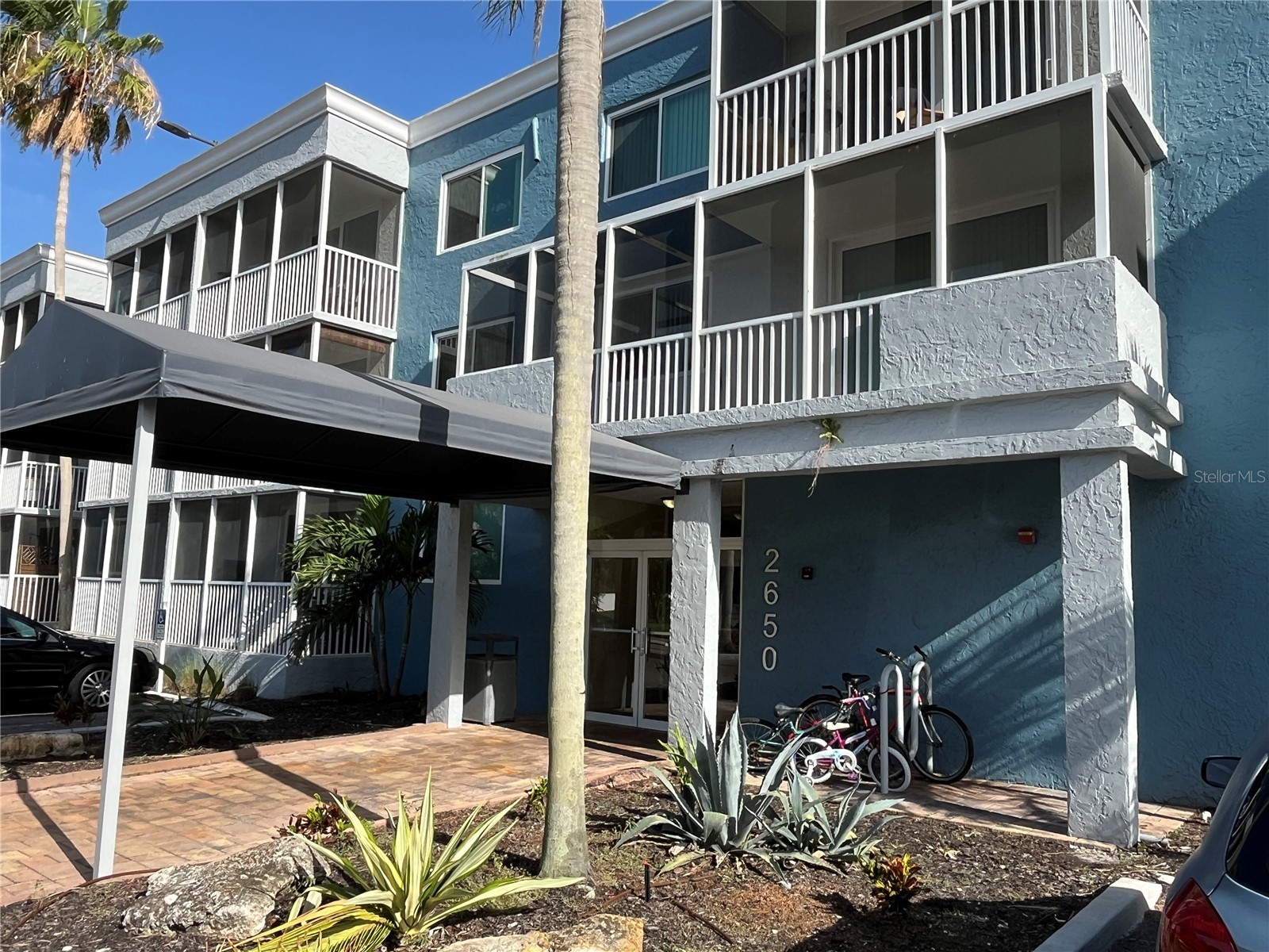 2650 Coconut Bay Ln Lane #513 (1C) Sarasota FL 34237 A4687373 image1