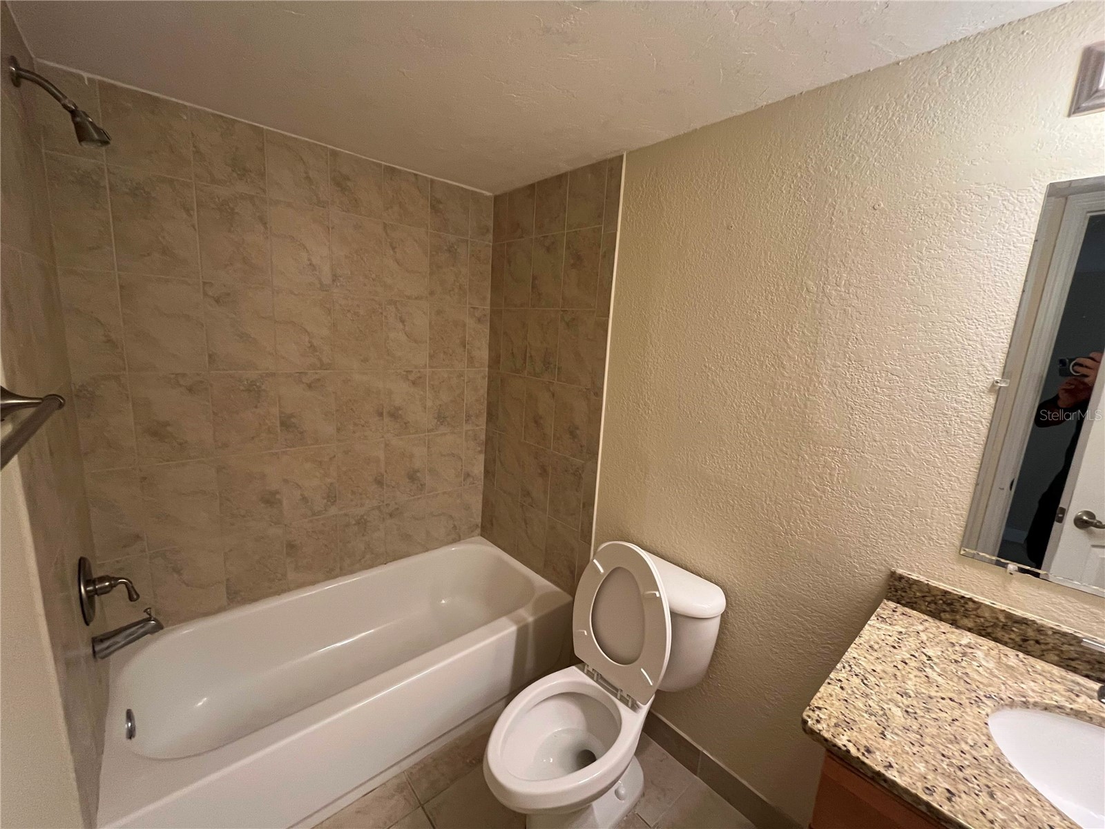2650 Coconut Bay Ln Lane #513 (1C) Sarasota FL 34237 A4687373 image8