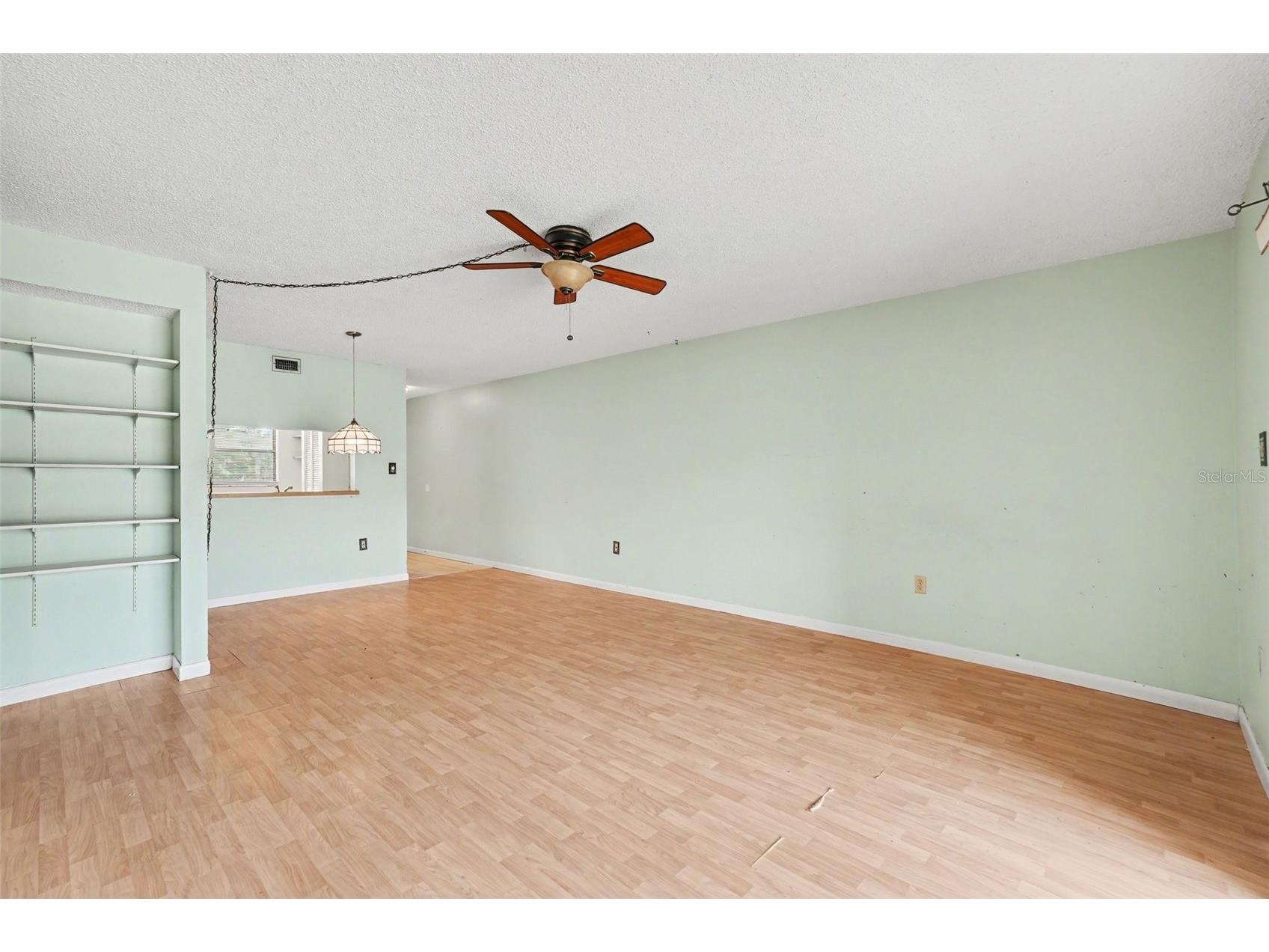 2650 Countryside Boulevard #E 204 Clearwater FL 33761 TB8490132 image4