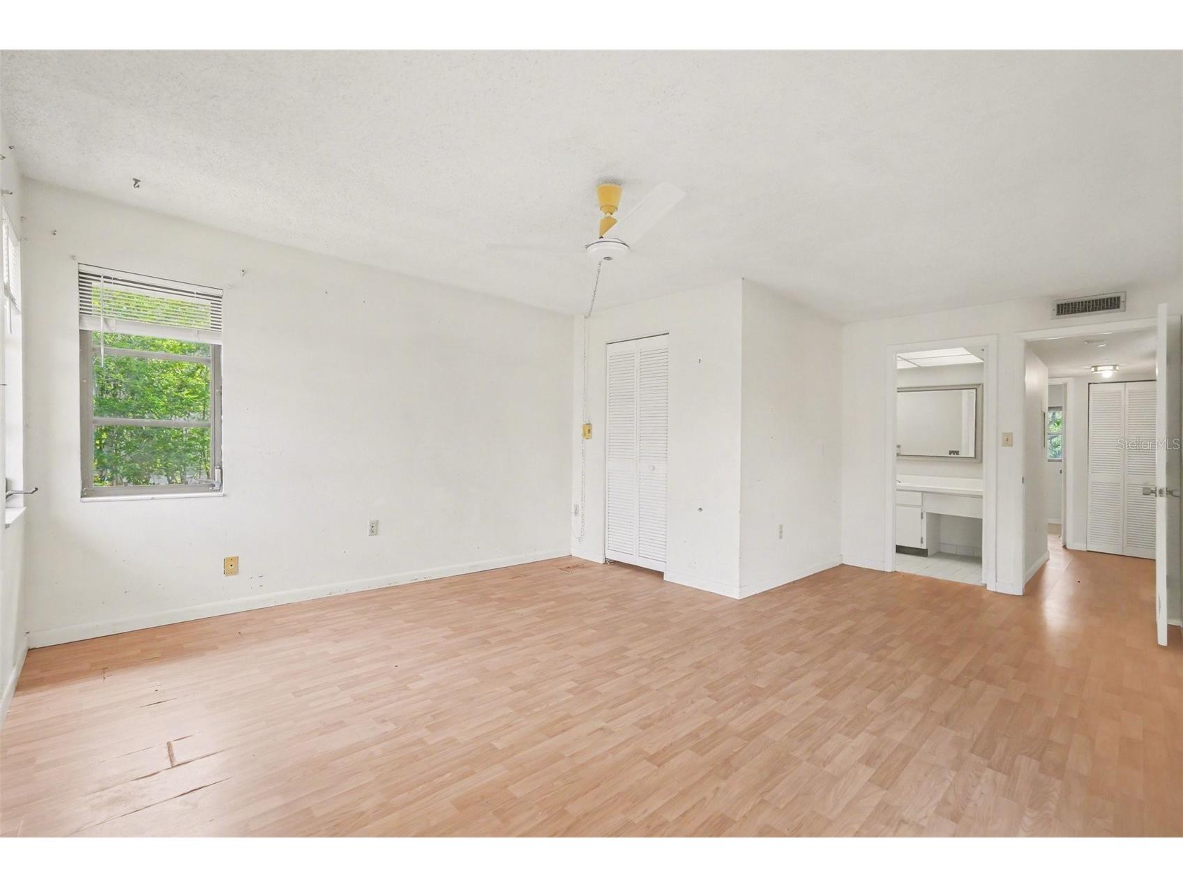 2650 Countryside Boulevard #E 204 Clearwater FL 33761 TB8490132 image8