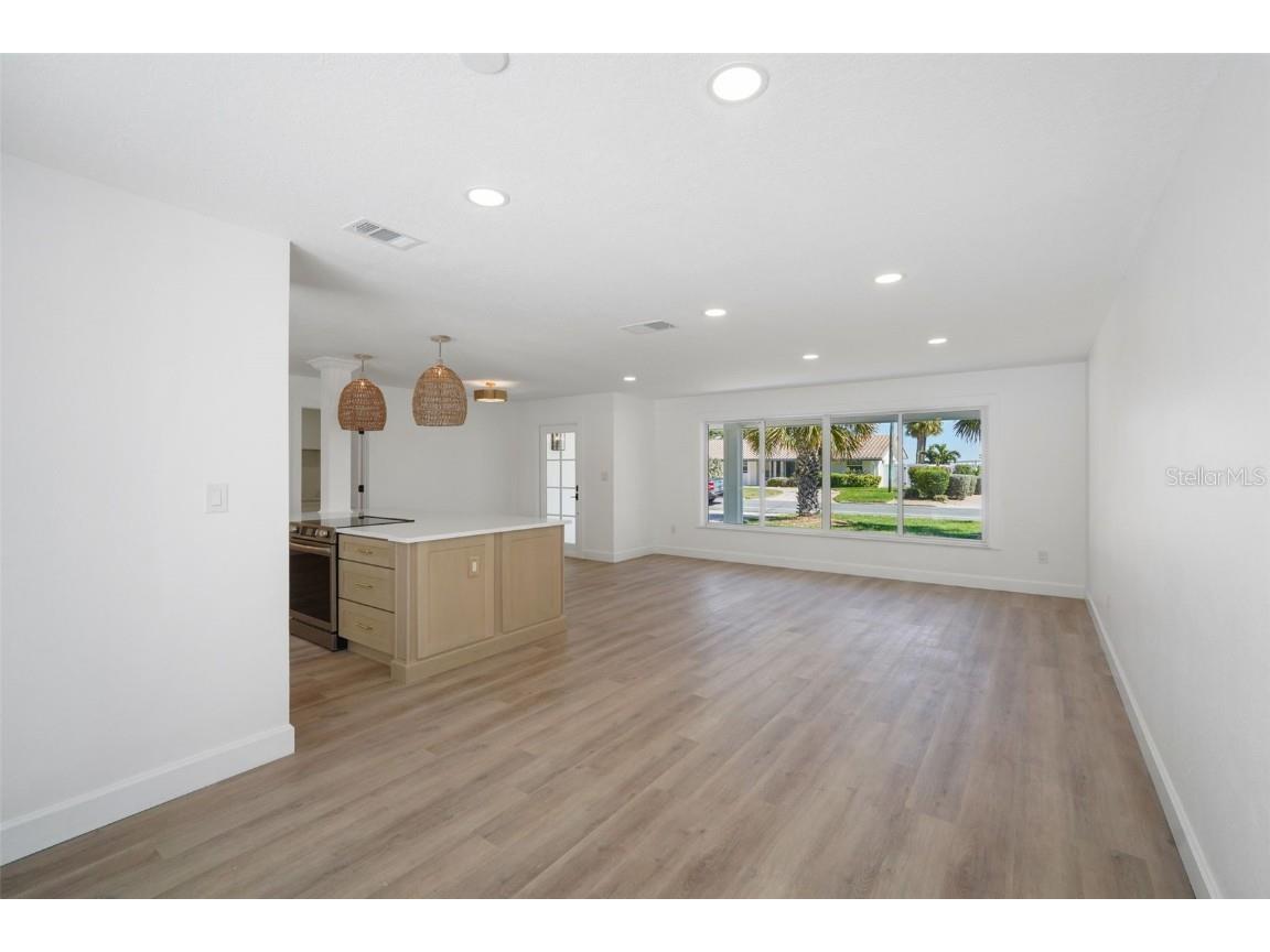 2650 E Vina Del Mar Boulevard Saint Pete Beach FL 33706 TB8364350 image10