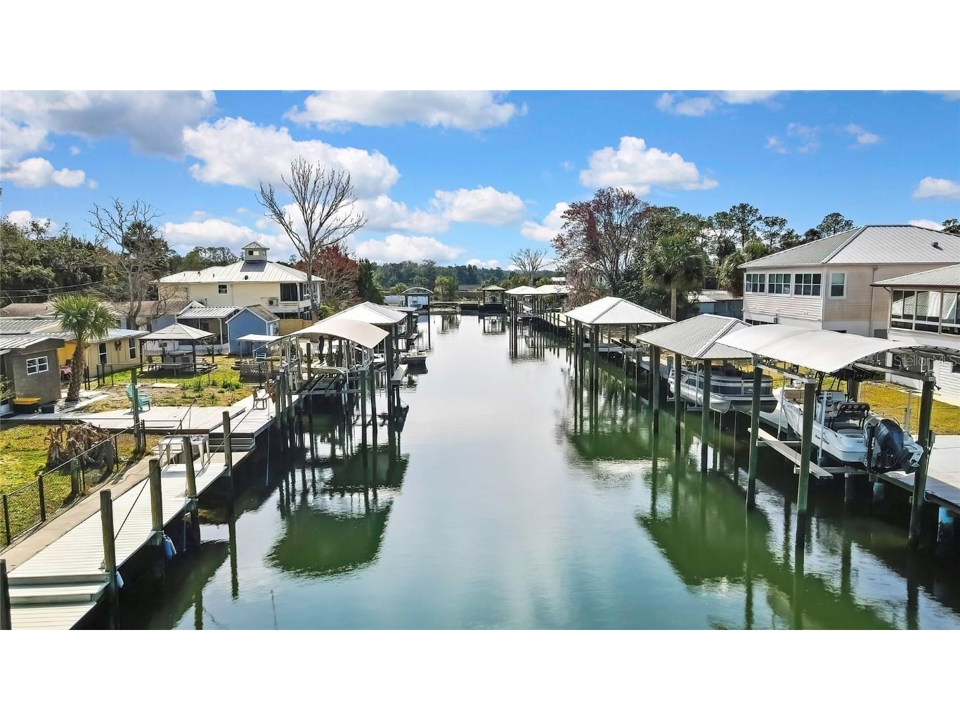 2650 N Comanche Point Crystal River FL 34429 W7872047 image1