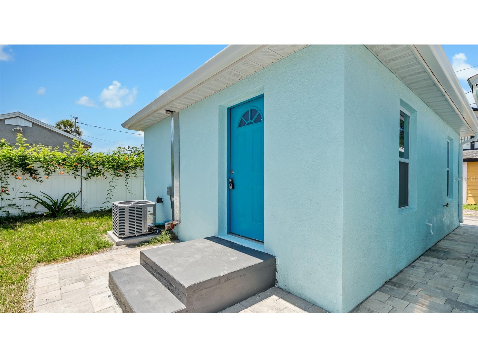 2651 1/2 2nd Avenue S Saint Petersburg FL 33712 TB8506455 image1