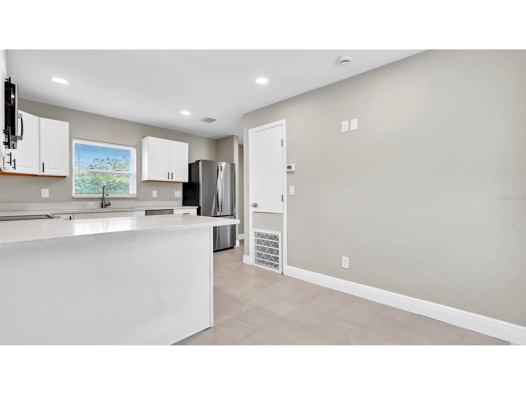 2651 1/2 2nd Avenue S Saint Petersburg FL 33712 TB8506455 image6