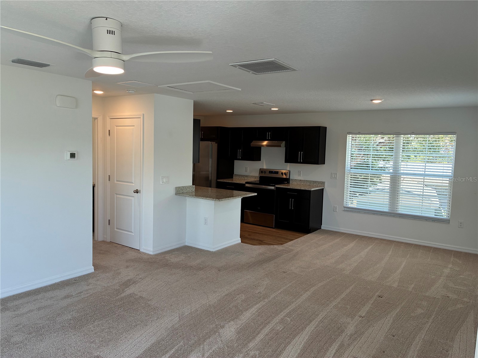 2651 1/2 Bayside Drive S Saint Petersburg FL 33705 TB8483589 image3