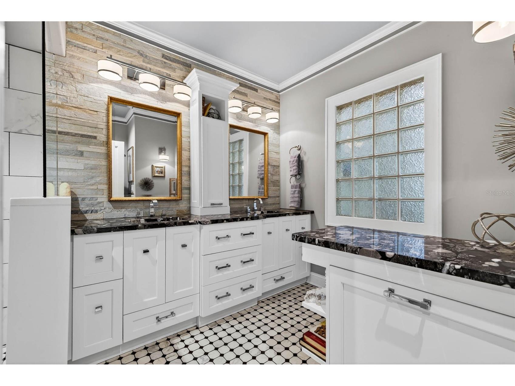 2651 3rd Avenue N Saint Petersburg FL 33713 TB8492777 image21