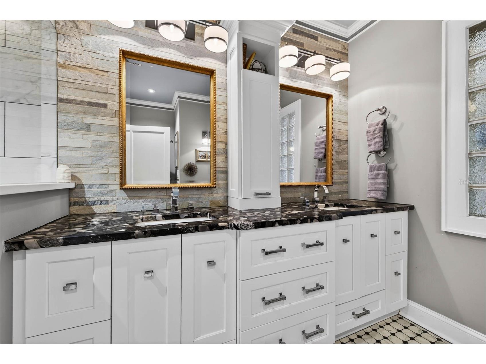 2651 3rd Avenue N Saint Petersburg FL 33713 TB8492777 image22