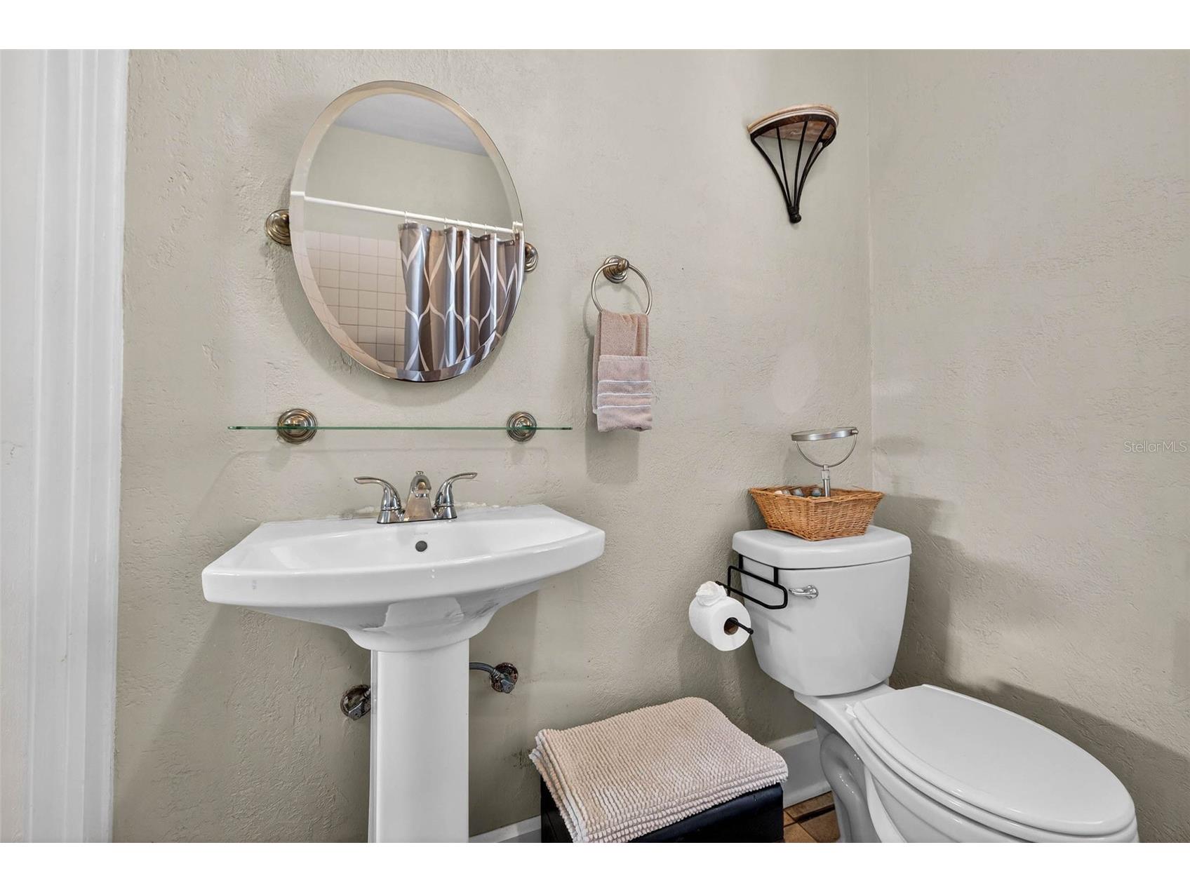 2651 3rd Avenue N Saint Petersburg FL 33713 TB8492777 image48