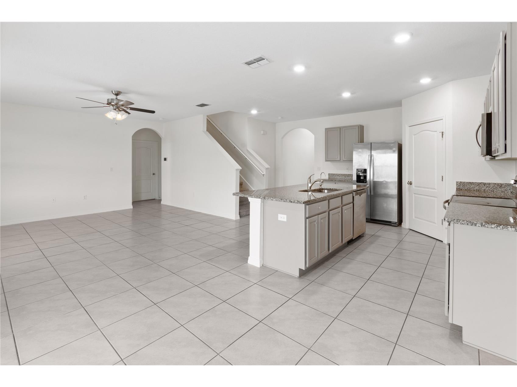 2651 Grandbury Grove Road Lakeland FL 33811 L4958127 image5