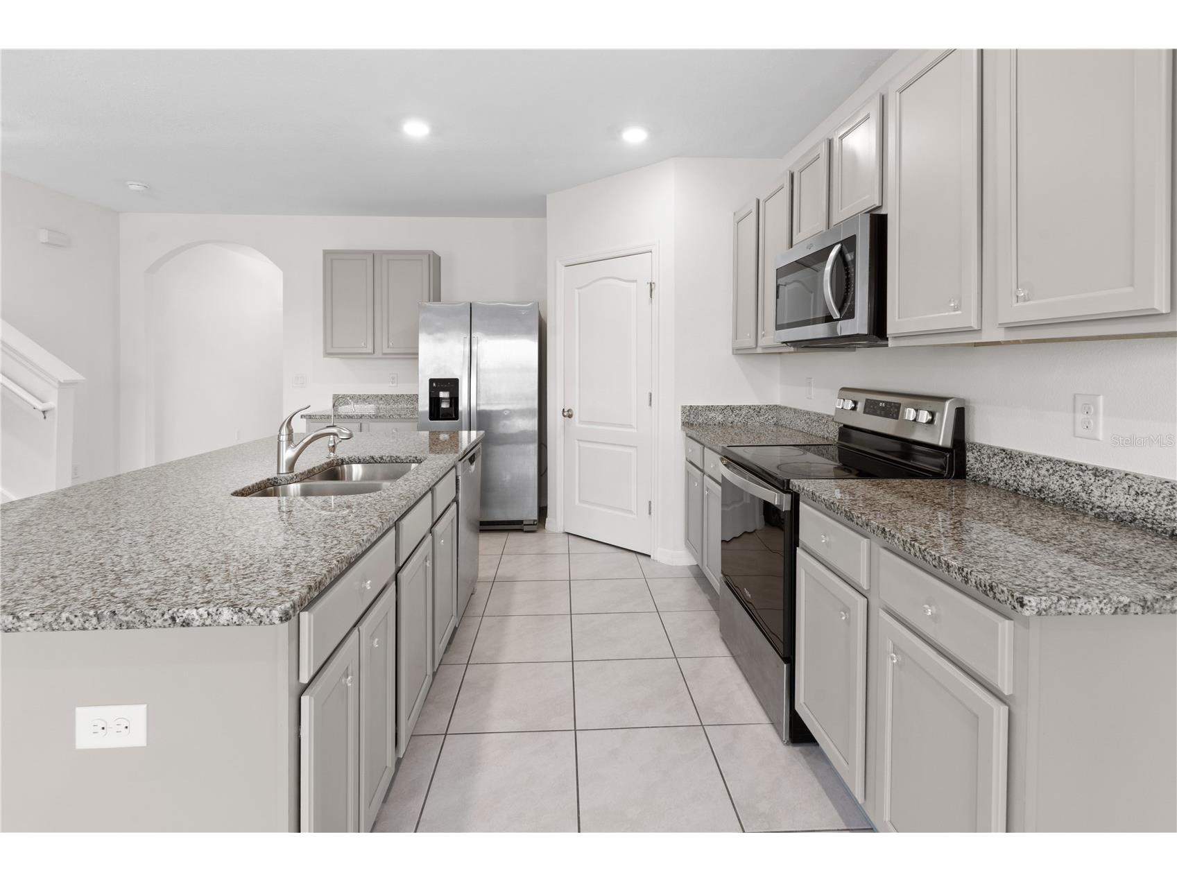 2651 Grandbury Grove Road Lakeland FL 33811 L4958127 image7