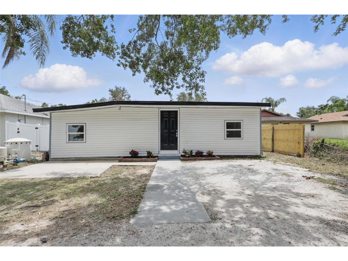2652 26th Street Sarasota FL 34234 A4653670 image1