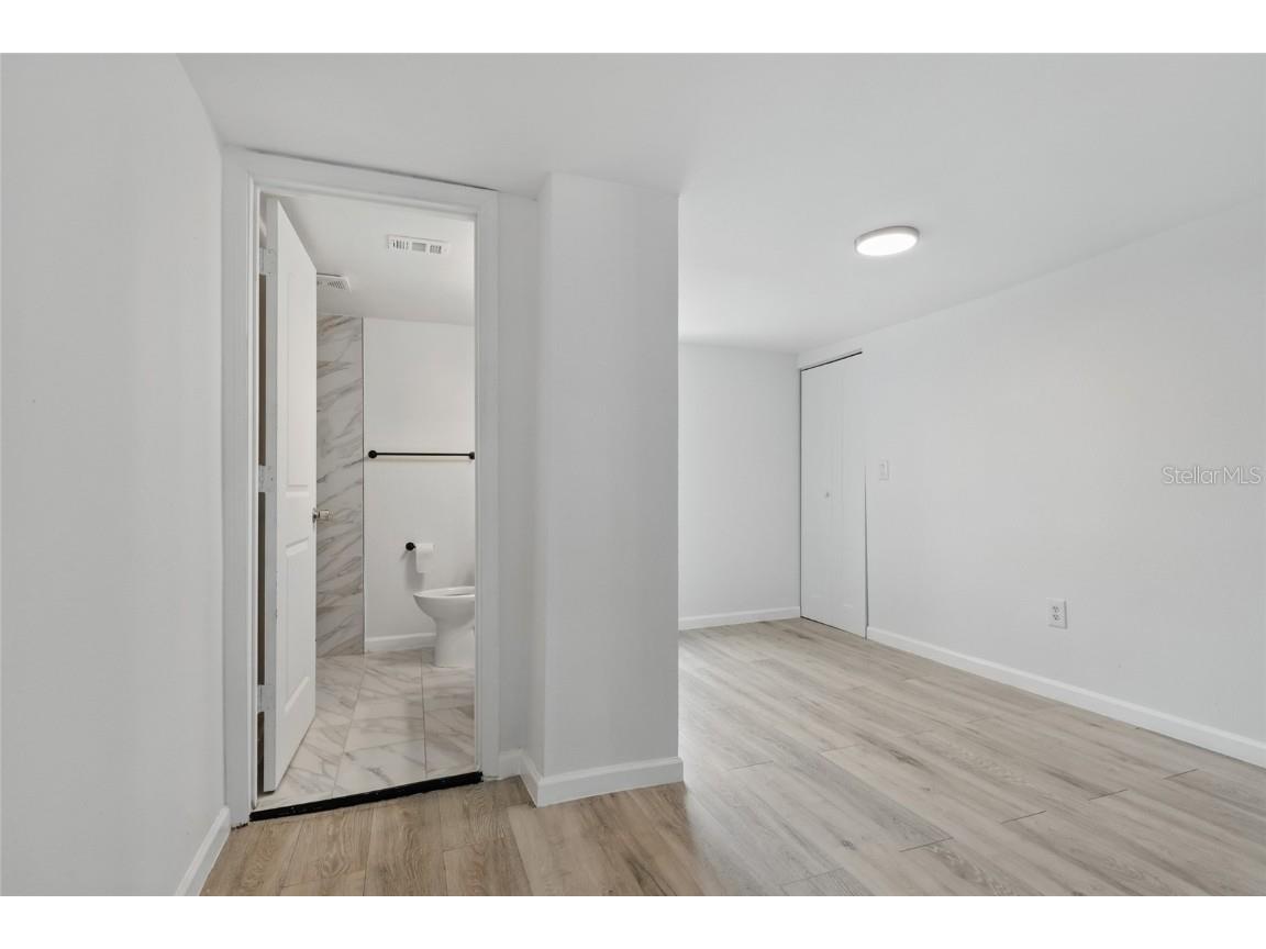 2652 26th Street Sarasota FL 34234 A4653670 image12