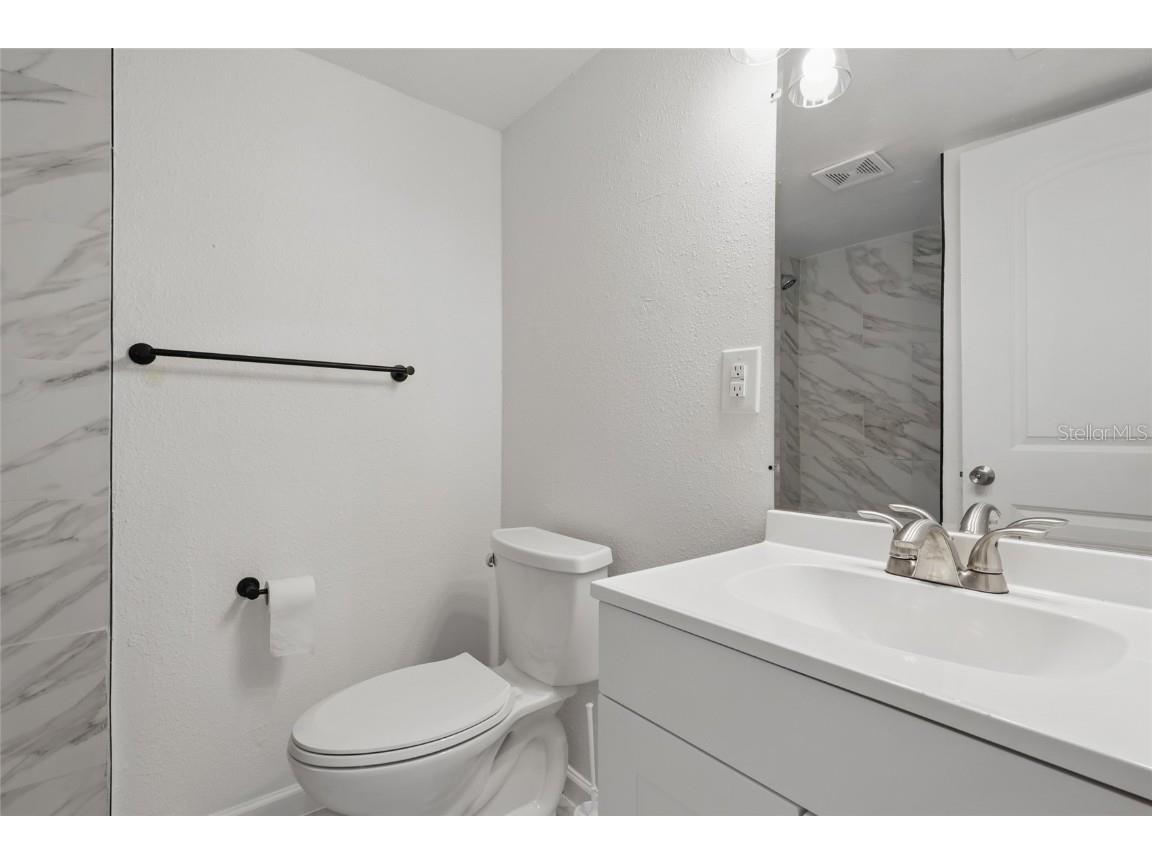 2652 26th Street Sarasota FL 34234 A4653670 image13