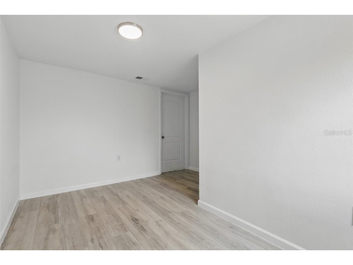 2652 26th Street Sarasota FL 34234 A4653670 image15