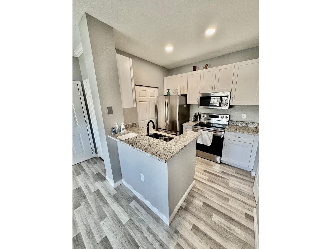 2652 Robert Trent Jones Drive #525 Orlando FL 32835 O6396566 image8