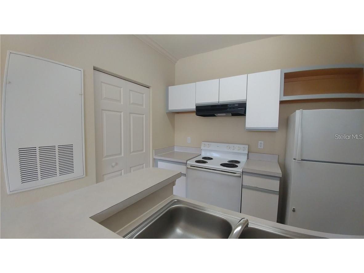 2652 Robert Trent Jones Drive #534 Orlando FL 32835 S5147889 image3