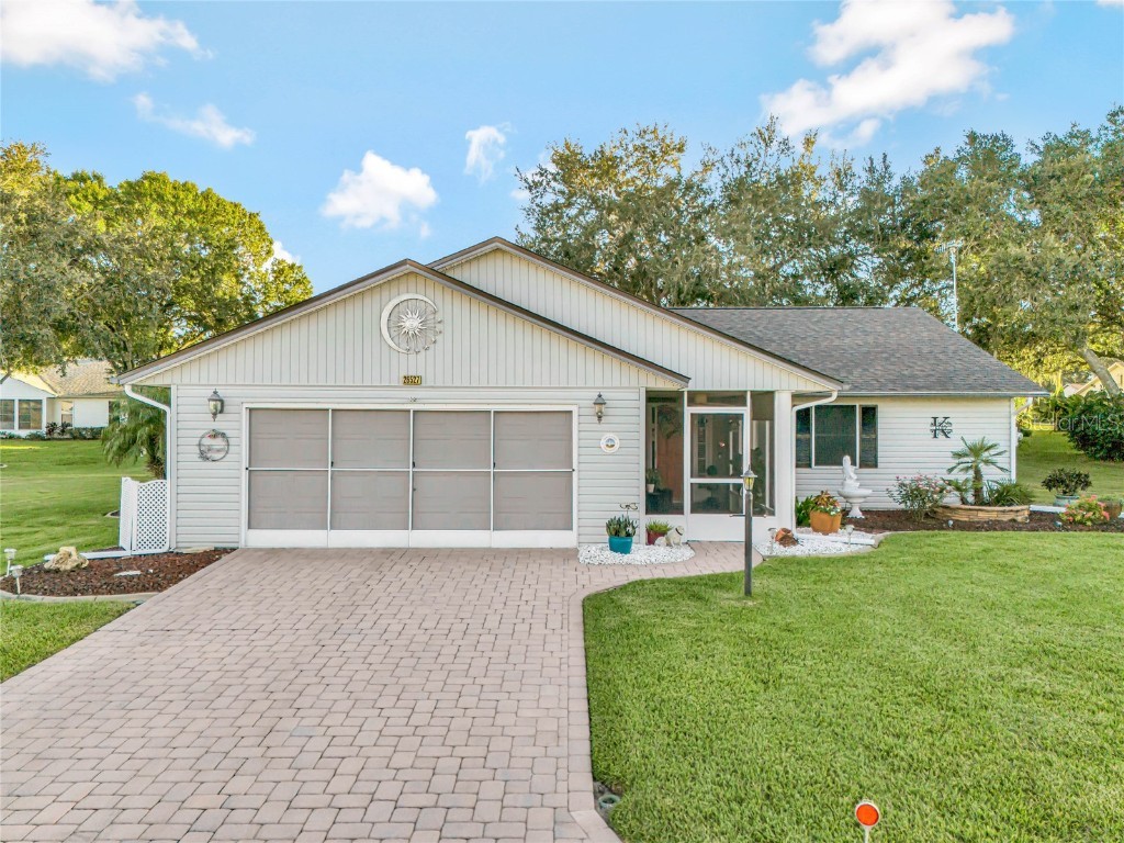 26527 Evert Street Leesburg FL 34748 O6149840 image1